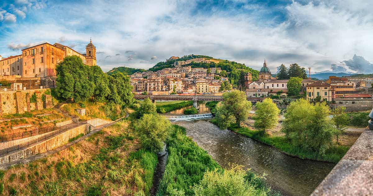 turista-italia-citta-calabria-cosenza