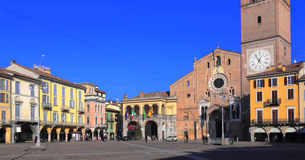 turista-italia-citta-lombardia-lodi